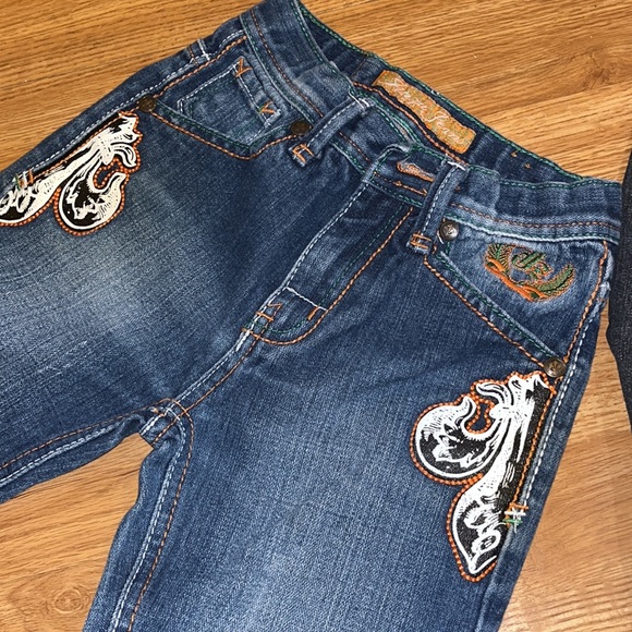 ππ¦π»πβ’ π€΄π»πJinzu π x Future King Vibesβ’ ππ¦π»π - Picture 7 of 12